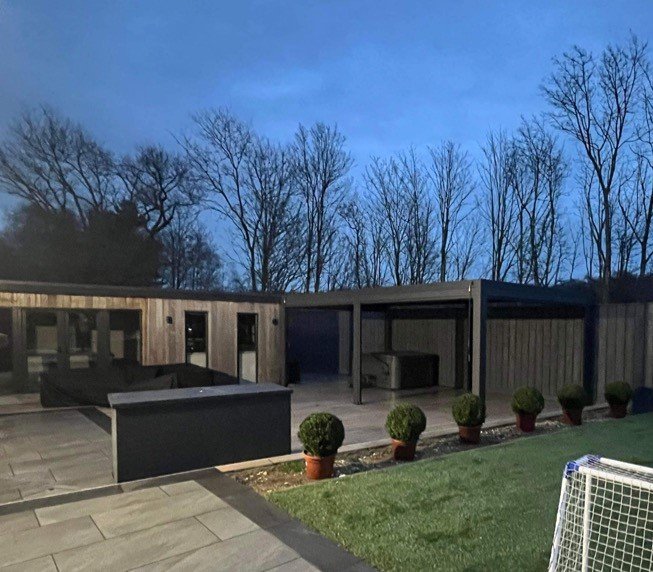 7.2m x 3.6m Rectangular Aluminium Louvered Pergola – Grey